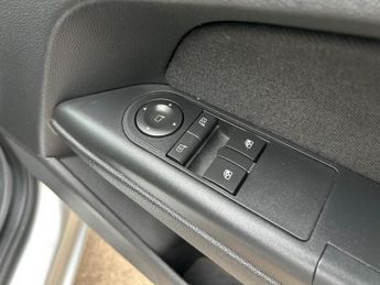 Vauxhall Astra 1.8i 16v SRi 5dr