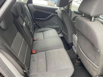 Ford Focus 1.6 TDCi DPF Sport 5dr
