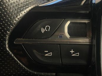 Peugeot 3008 1.6 13.2kWh GT Premium e-EAT 4WD Euro 6 (s/s) 5dr