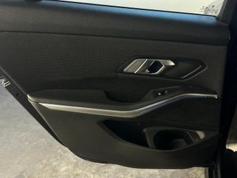 BMW 3 Series 2.0 330e 12kWh SE Pro Touring Auto Euro 6 (s/s) 5dr