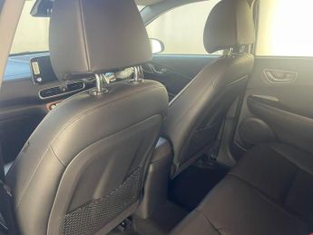 Hyundai KONA 64kWh Premium SE Auto 5dr (7kW Charger)