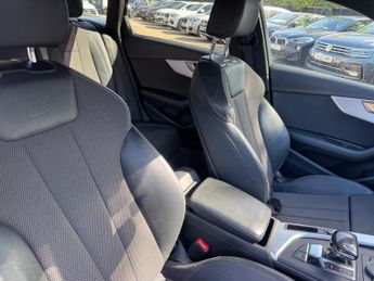 Audi A4 Avant 2.0 TDI ultra S line S Tronic Euro 6 (s/s) 5dr