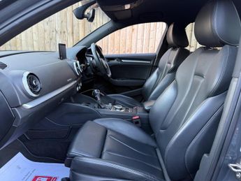 Audi S3 2.0 TFSI Black Edition Sportback S Tronic quattro Euro 6 (s/s) 5