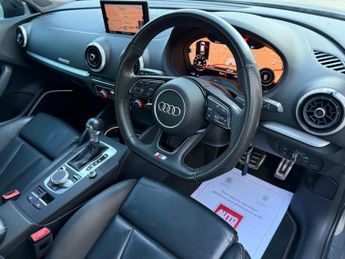 Audi S3 2.0 TFSI Black Edition Sportback S Tronic quattro Euro 6 (s/s) 5