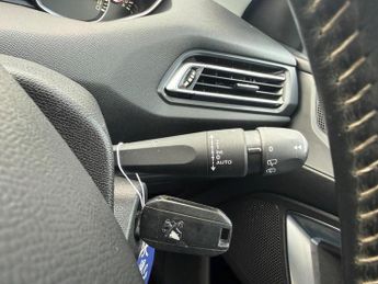 Peugeot 308 1.2 PureTech Allure EAT Euro 6 (s/s) 5dr