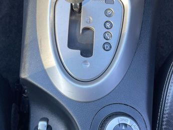 Nissan Qashqai 2.0 dCi Tekna Auto 4WD Euro 5 5dr (AVM)