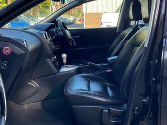 Nissan Qashqai 2.0 dCi Tekna Auto 4WD Euro 5 5dr (AVM)