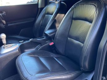 Nissan Qashqai 2.0 dCi Tekna Auto 4WD Euro 5 5dr (AVM)