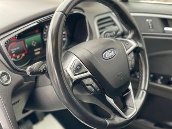 Ford Mondeo 2.0 TDCi Titanium Powershift Euro 6 (s/s) 5dr