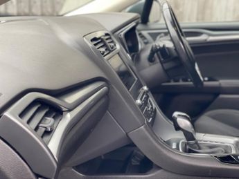 Ford Mondeo 2.0 TDCi Titanium Powershift Euro 6 (s/s) 5dr