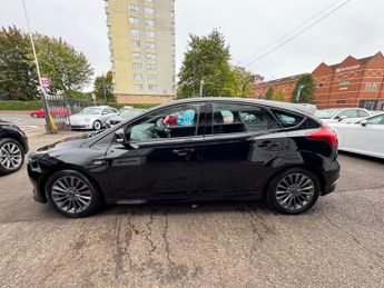 Ford Focus 1.5T EcoBoost ST-Line Auto Euro 6 (s/s) 5dr