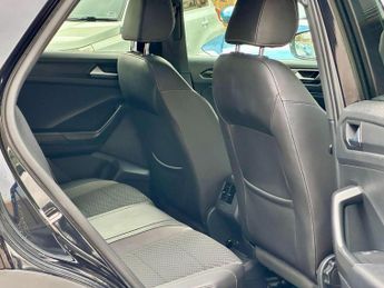 Volkswagen T-Roc 2.0 TDI R-Line DSG Euro 6 (s/s) 5dr