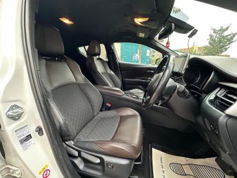 Toyota C-HR 1.8 VVT-h Excel CVT Euro 6 (s/s) 5dr