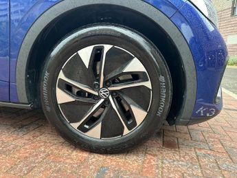 Volkswagen ID.5 Pro Performance 77kWh Tech Auto 5dr