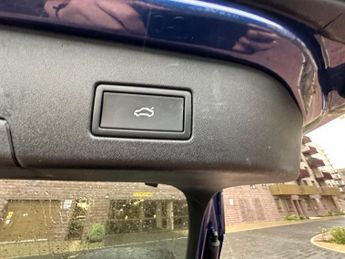 Volkswagen ID.5 Pro Performance 77kWh Tech Auto 5dr