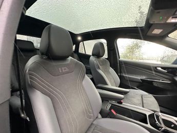 Volkswagen ID.5 Pro Performance 77kWh Tech Auto 5dr