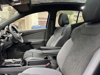 Volkswagen ID.5 Pro Performance 77kWh Tech Auto 5dr