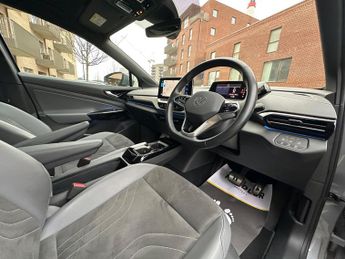 Volkswagen ID.4 Pro 77kWh Style Edition Auto 5dr