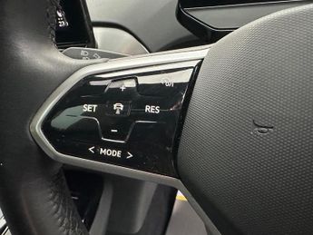 Volkswagen ID.4 Pro 77kWh Style Edition Auto 5dr