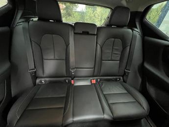 Volvo XC40 2.0 B5 MHEV Inscription Pro Auto AWD Euro 6 (s/s) 5dr