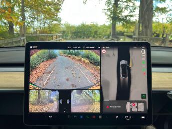 Tesla Model Y (Dual Motor) Long Range Auto 4WDE 5dr