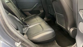 Tesla Model Y (Dual Motor) Long Range Auto 4WDE 5dr
