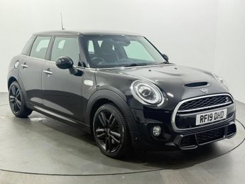 MINI Hatch 2.0 Cooper S Sport Steptronic Euro 6 (s/s) 5dr