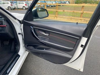 BMW 3 Series 2.0 320d Sport Touring Auto Euro 5 (s/s) 5dr