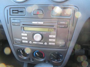 Ford Fusion 1.6 Zetec 5dr