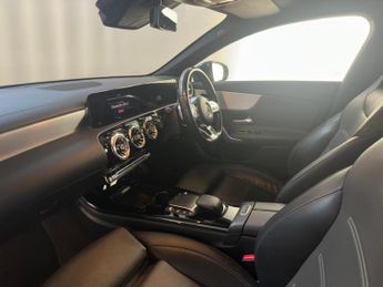 Mercedes-Benz CLA 1.3 CLA250e 15.6kWh AMG Line (Premium) Coupe 8G-DCT Euro 6 (s/s)