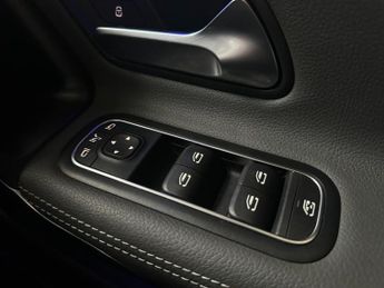 Mercedes-Benz CLA 1.3 CLA250e 15.6kWh AMG Line (Premium) Coupe 8G-DCT Euro 6 (s/s)