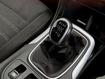 Vauxhall Insignia 1.6 CDTi SRi VX Line Nav Hatchback 5dr Diesel Manual Euro 6 (s/s