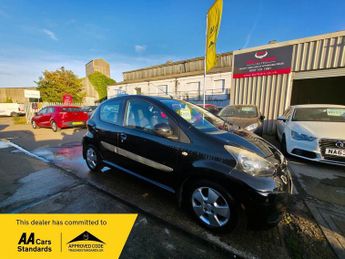 Toyota AYGO 1.0 VVT-i Black MultiMode Euro 4 5dr (AC)