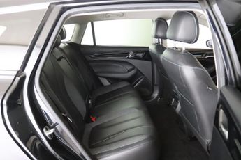 MG MG5 61.1kWh Trophy Long Range Auto 5dr