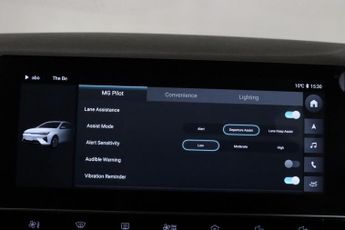 MG MG5 61.1kWh Trophy Long Range Auto 5dr