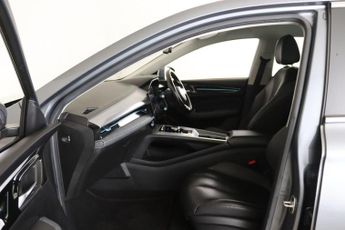 MG MG5 61.1kWh Trophy Long Range Auto 5dr