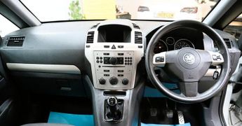 VAUXHALL ZAFIRA 1.6 Exclusiv MPV 5dr Petrol Manual Euro 4 (105 ps) ++ MOT TILL D