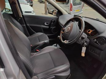 Renault Clio 1.6 VVT GT Line TomTom Sport Tourer Auto Euro 5 5dr