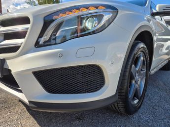 Mercedes-Benz GLA 2.1 GLA220d AMG Line (Premium Plus) 7G-DCT 4MATIC Euro 6 (s/s) 5