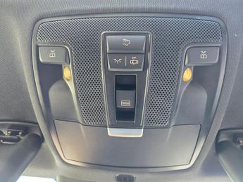 Mercedes-Benz GLA 2.1 GLA220d AMG Line (Premium Plus) 7G-DCT 4MATIC Euro 6 (s/s) 5