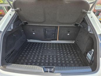 Mercedes-Benz GLA 2.1 GLA220d AMG Line (Premium Plus) 7G-DCT 4MATIC Euro 6 (s/s) 5