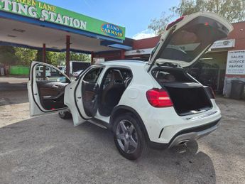 Mercedes-Benz GLA 2.1 GLA220d AMG Line (Premium Plus) 7G-DCT 4MATIC Euro 6 (s/s) 5