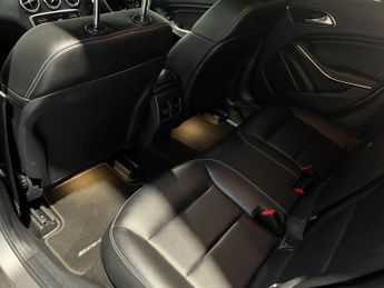 Mercedes-Benz A Class 1.5 A180d Sport (Premium) 7G-DCT Euro 6 (s/s) 5dr