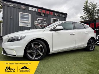 Volvo V40 2.0 T2 R-Design Hatchback 5dr Petrol Manual Euro 6 (s/s) (122 ps