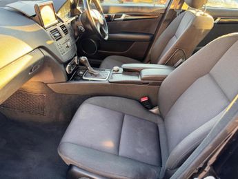 Mercedes-Benz C Class 1.8 C180 BlueEfficiency Executive SE Saloon 4dr Petrol Auto Euro