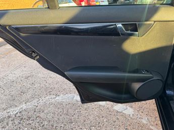 Mercedes-Benz C Class 1.8 C180 BlueEfficiency Executive SE Saloon 4dr Petrol Auto Euro