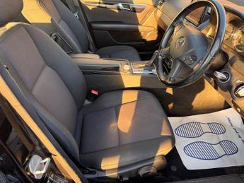 Mercedes-Benz C Class 1.8 C180 BlueEfficiency Executive SE Saloon 4dr Petrol Auto Euro