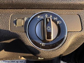 Mercedes-Benz C Class 1.8 C180 BlueEfficiency Executive SE Saloon 4dr Petrol Auto Euro