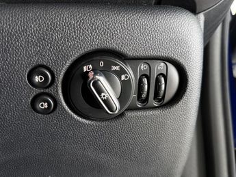 MINI Convertible 2.0 Cooper S Steptronic Euro 6 (s/s) 2dr