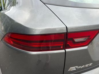 Jaguar E-PACE 2.0 D180 R-Dynamic SE Auto AWD Euro 6 (s/s) 5dr